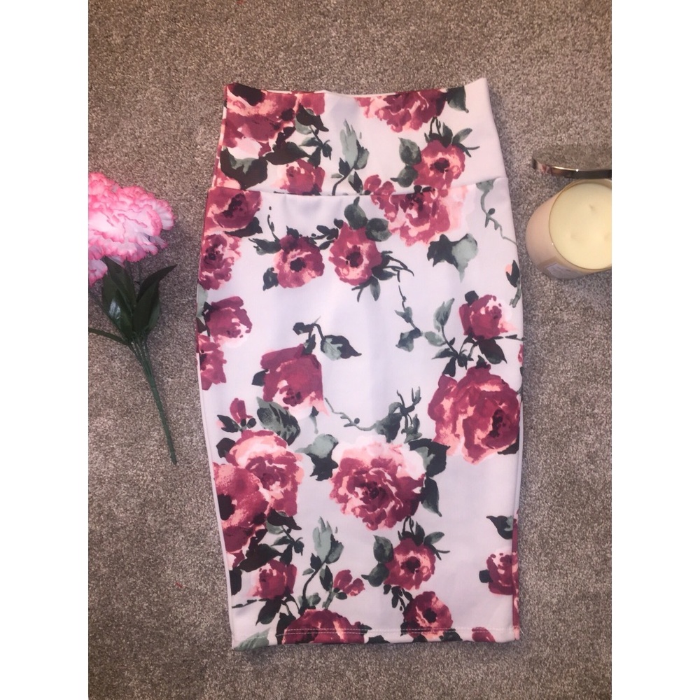Gorgeous Floral Pencil Skirt!!!